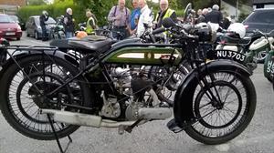 John's 1924 BSA 350cc. Compare this with his brother's, (next picture)....